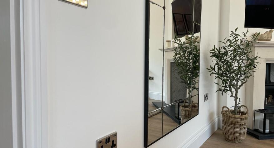 Socket Replacement Electrician in Leeds